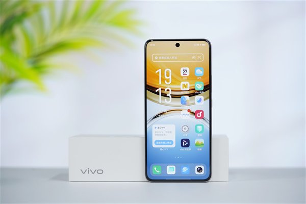 vivo第一款等深四曲屏手机！vivo Y300 Pro图赏  第2张