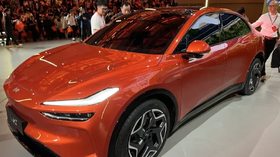 蔚来汽车下调Onvo品牌新车售价 剑指特斯拉Model Y